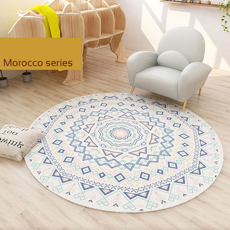 Round Grey Tone Vintage Area Rug Polyester Tribal Print Rug Non-Slip Backing Indoor Rug for Bedroom