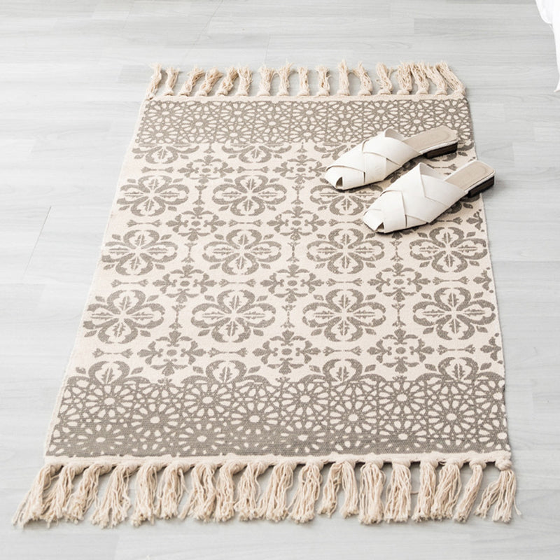 Beige Bohemian Rug Cotton Ethnic Pattern Carpet Fringe Indoor Rug for Home Decoration