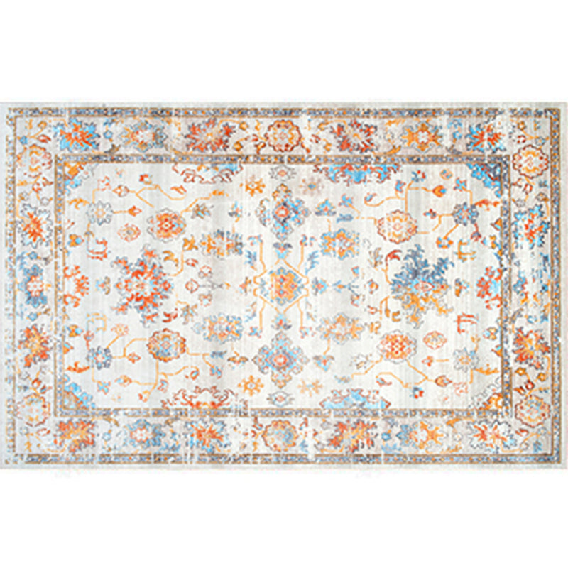 Tapis imprimé floral shabby chic.