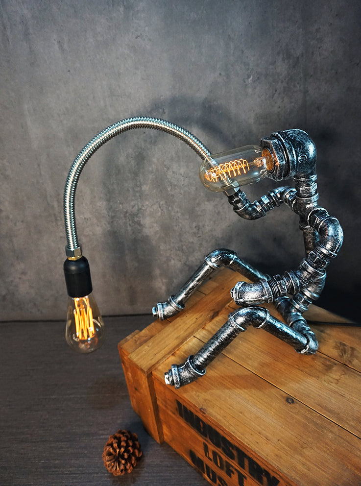 Metall Roboter Nacht Lampe Industrial Steampunk Style 1-Licht Schlafzimmer Tischlicht