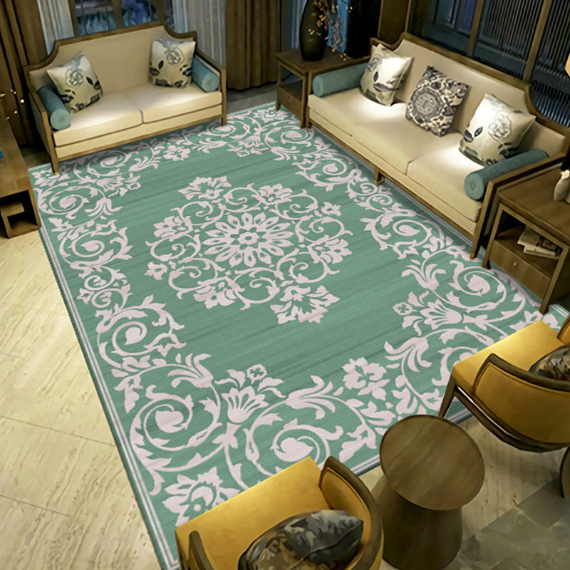 Retro Tribal Symbols Carpet Polyester Indoor Rug Non-Slip Backing Area Carpet for Home Decoration