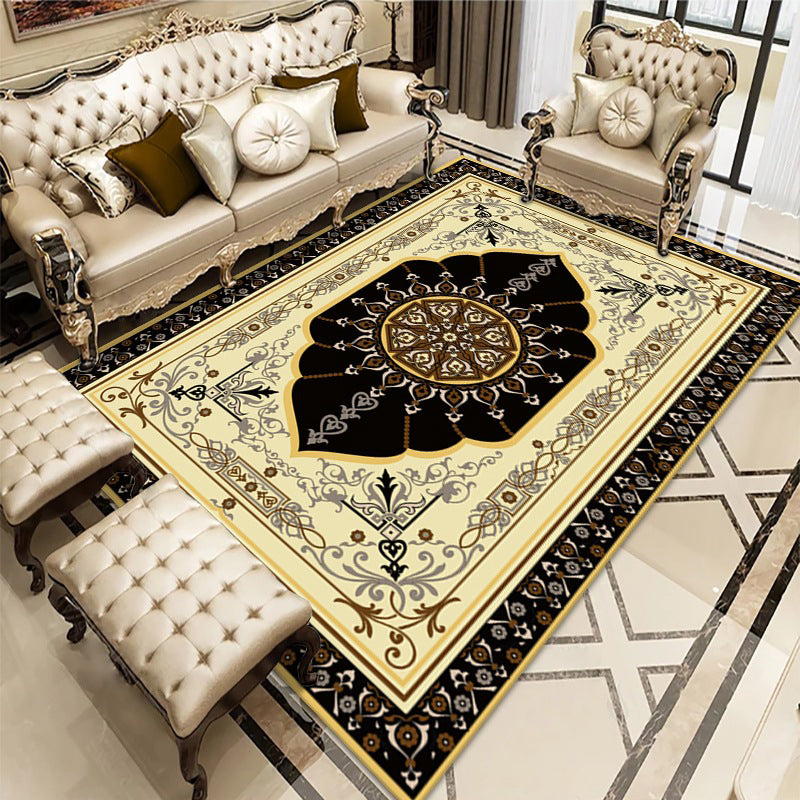 Stylish Traditional Area Rug Brown Antique Pattern Rug Polyester Anti-Slip Area Carpet for Bedroom