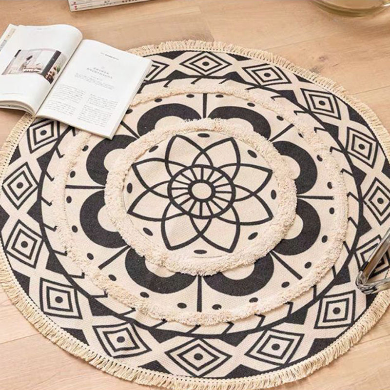 Creative Graphic Design Rug Aesthetic Round Carpet with Fringe Cotton Blend Rug for Home Decor