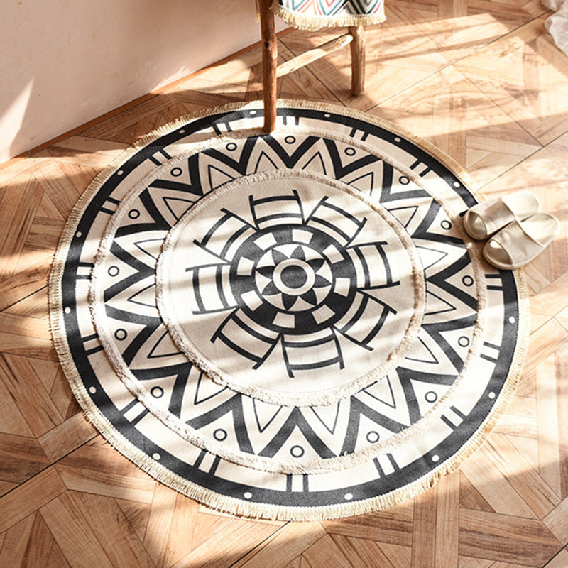 Creative Graphic Design Rug Aesthetic Round Carpet with Fringe Cotton Blend Rug for Home Decor