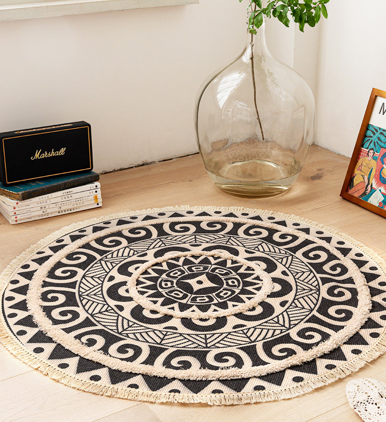 Creative Graphic Design Rug Aesthetic Round Carpet with Fringe Cotton Blend Rug for Home Decor