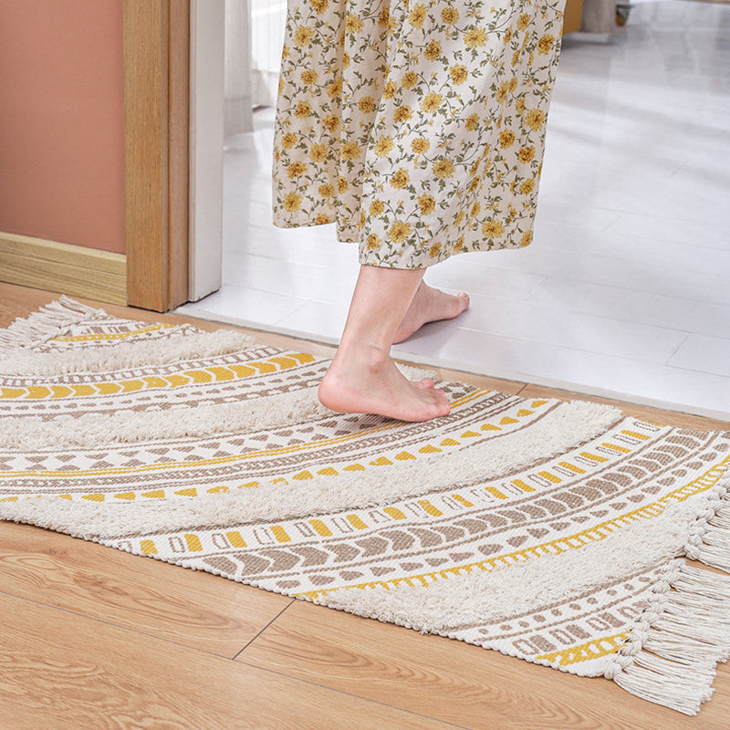 Creative Moroccan Indoor Rug Comfort Cotton Blend Carpet Easy Care Rug with Fringe for Home Decor