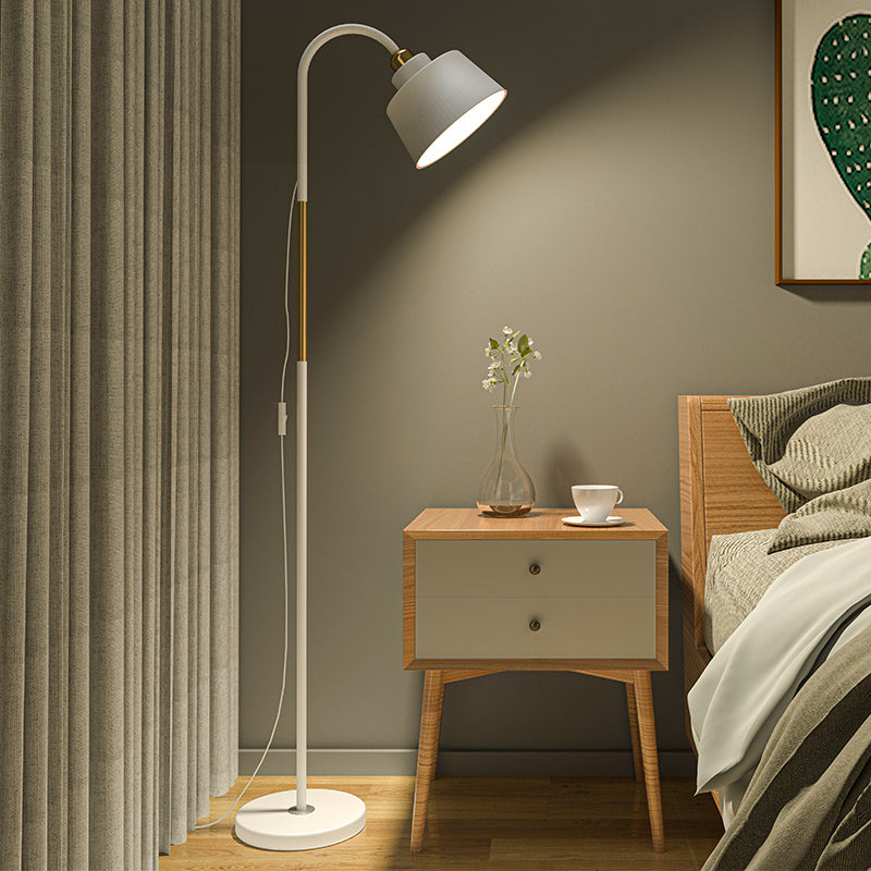 Round Bedside Floor Reading Lamp Metal 1 Head Nordic Standing Light with Gooseneck Arm