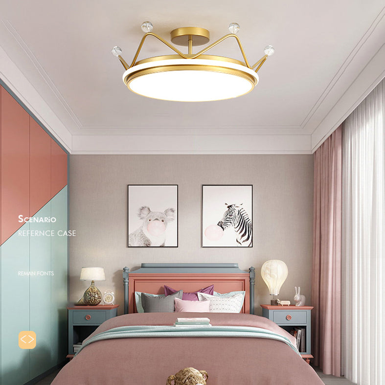 Crown Semi Flush Mount Lighture Acrílico Niños de montaje Flush Techo Accesorios para dormitorio