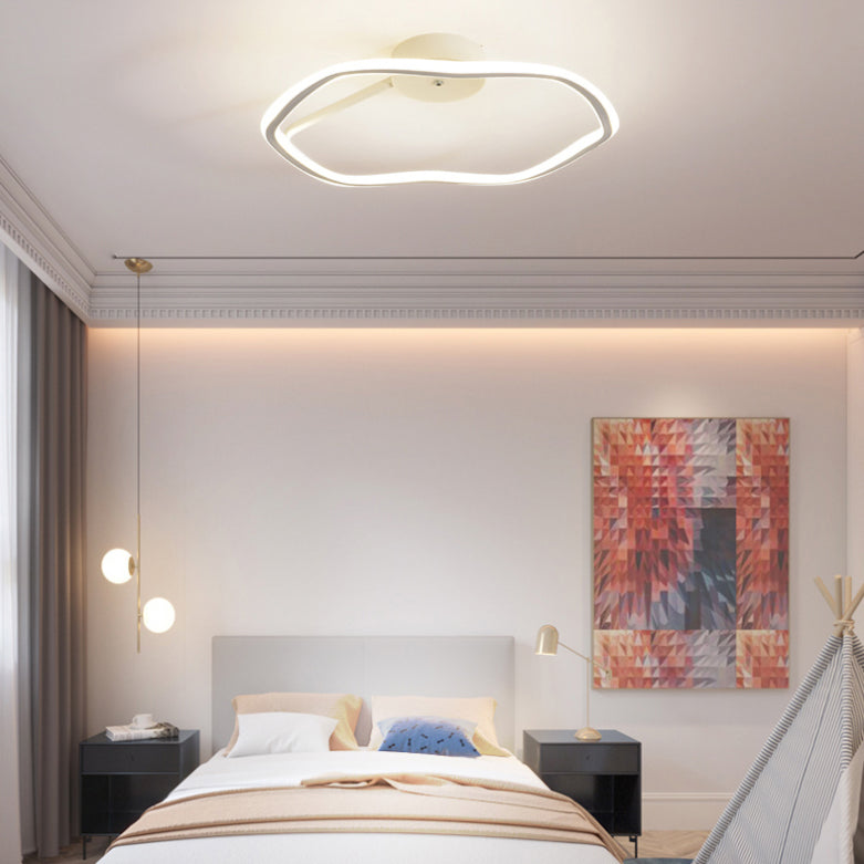 Metal Minimalism 1-Light Flush Mount Lamp Linear Flush Ceiling Light for Bedroom