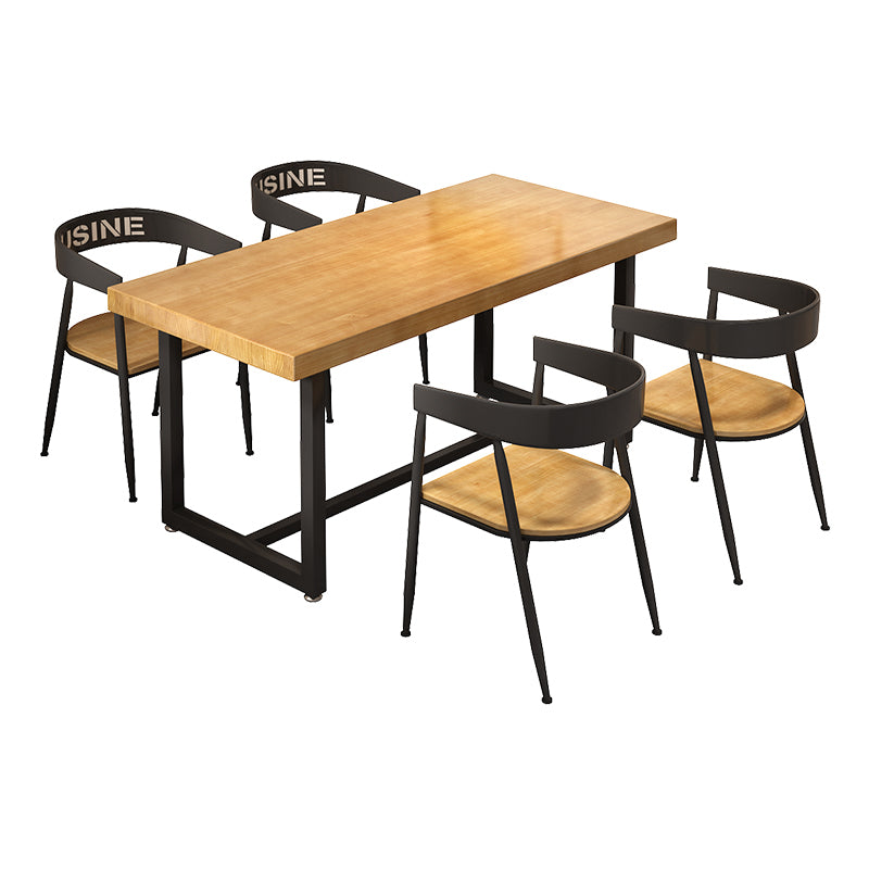 Set da pranzo in legno solido in stile industriale con tavolo a forma di rettangolo e base di cavalletto per uso domestico