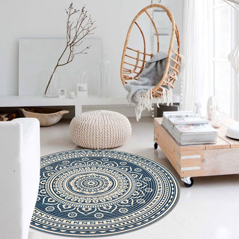 Round Ethnic Pattern Rug Polyester Antique Indoor Carpet Stain Resistant Area Rug for Living Room