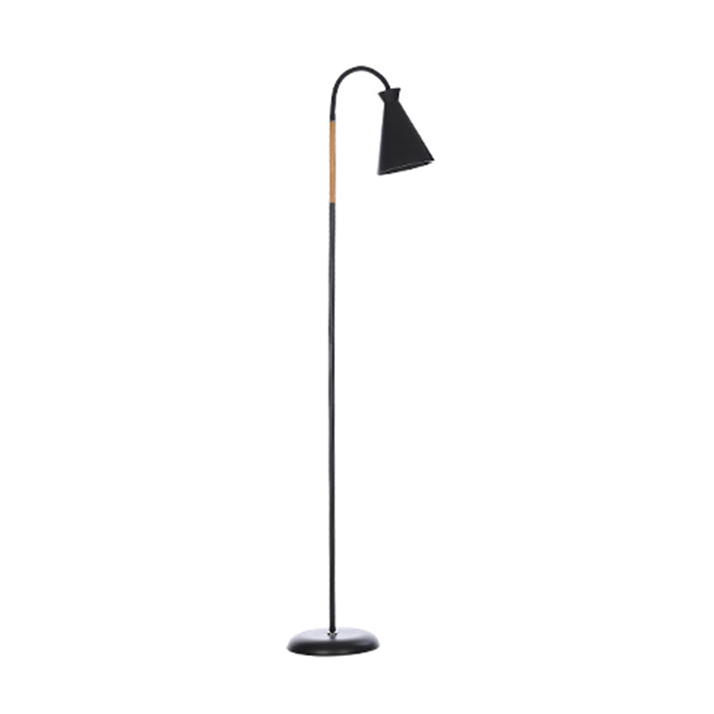 Makkaronstil 1-Bulb-Stofflampe Flexible Stehlicht mit konischem Kunststoffschatten