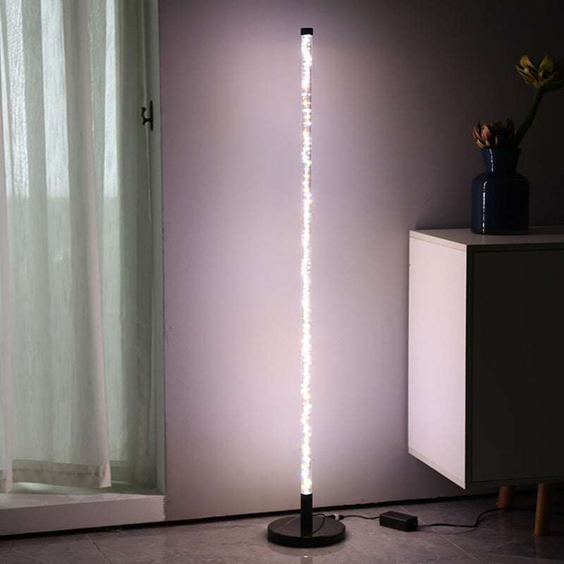 Simplicité lampadaire linéaire acrylique salon coin LED debout clair en noir