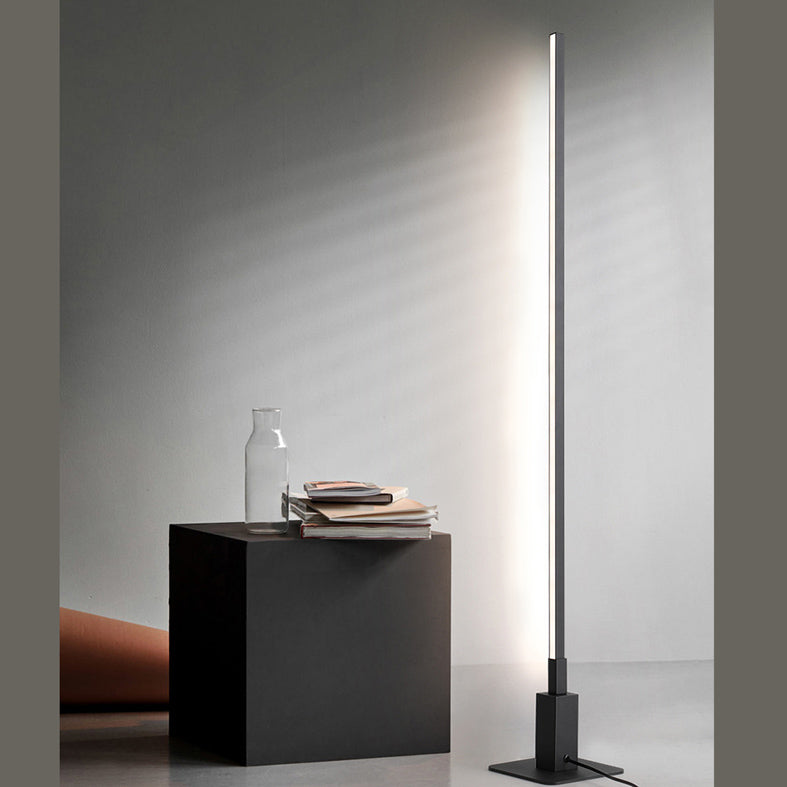 Noordse stijl slaapkamer staande lamp aluminium lineaire LED -vloer leeslicht