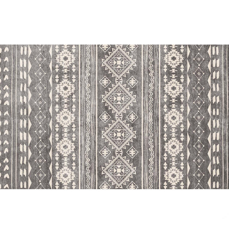 Boho Indoor Rug Antique Tribal Symbols Carpet Polyester Stain Resistant Rug for Home Decoration