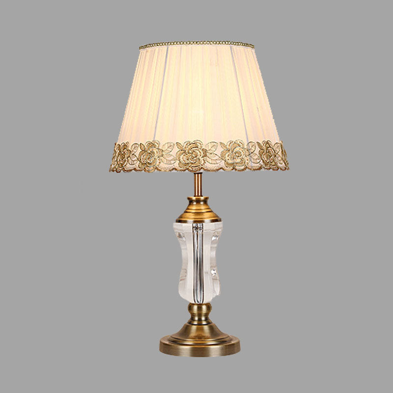 Crystal Conical Nightstand Light Traditionalisme 1 lampe de table de chambre à coucher légère en blanc avec garniture tressée