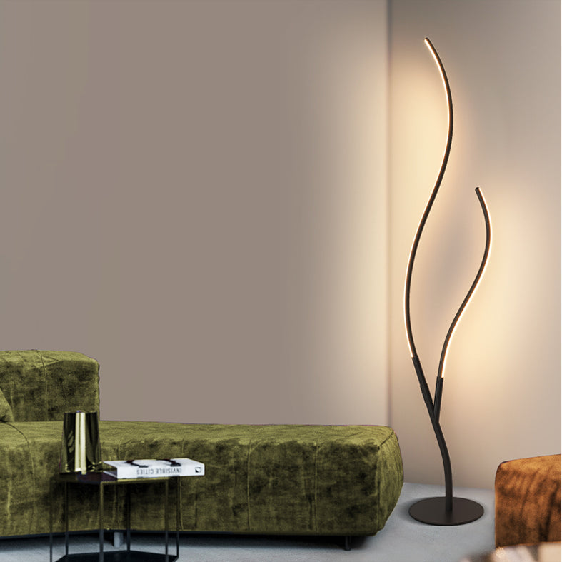 Curvaceous Floor Lamp Artistic Metal Living Room Led Standing Floor Lamp