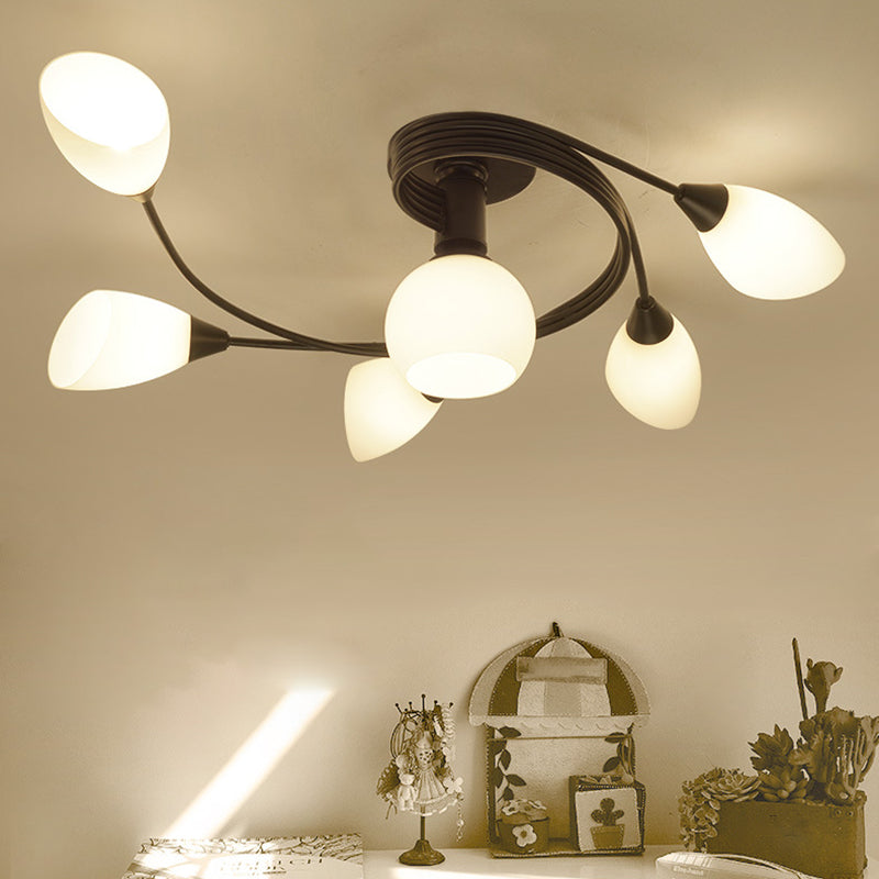 Moderne nordische Makkaron Semi Flush Mount Schmiedeeisen Radial Deckenleuchte mit weißem Glasschatten