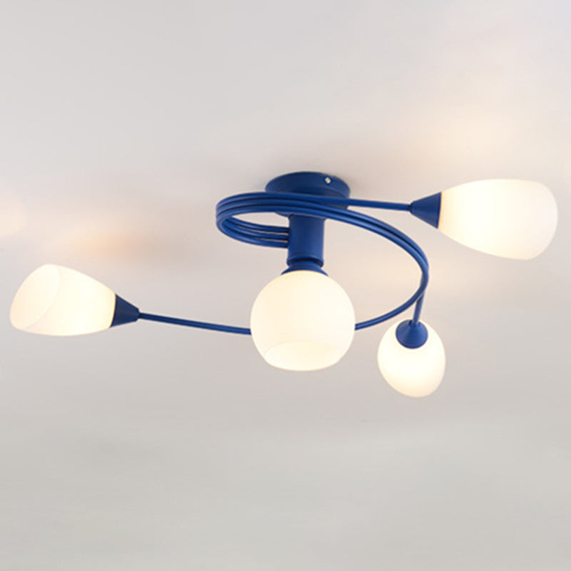 Modern Noordse macaron semi -flush mount smeedijzeren radiaal plafondlicht met witte glazen schaduw