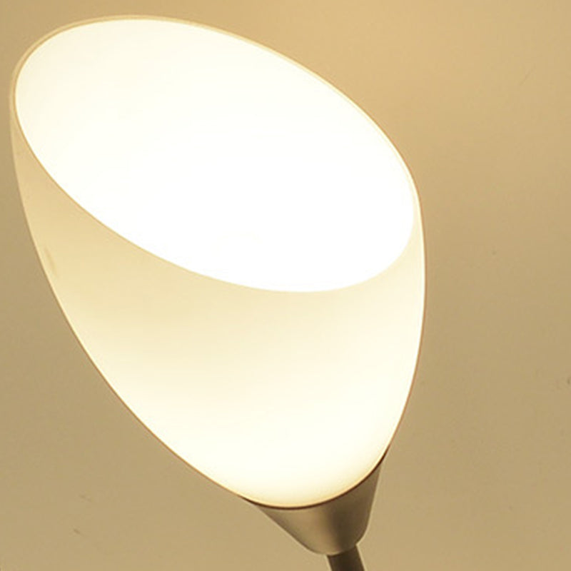 Modern Noordse macaron semi -flush mount smeedijzeren radiaal plafondlicht met witte glazen schaduw