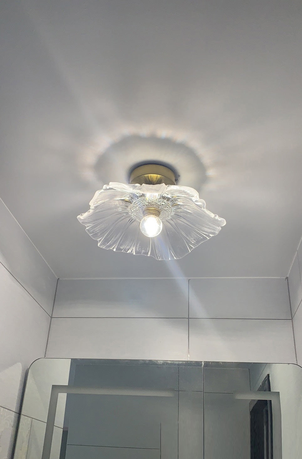 Luz de techo de montaje de altura contemporánea con forma creativa de vidrio para el dormitorio