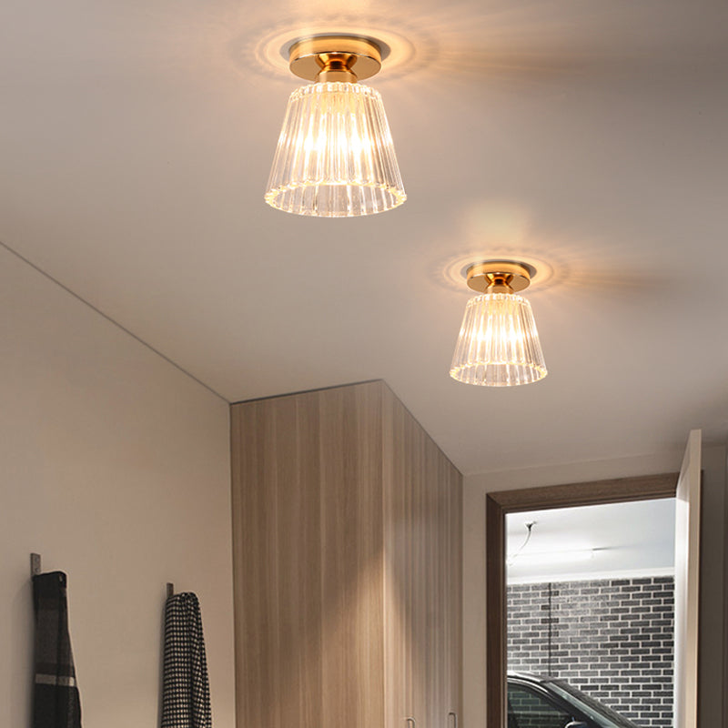 Moderno led creativo vicino ai dispositivi di soffitto con tonalità di vetro per portico