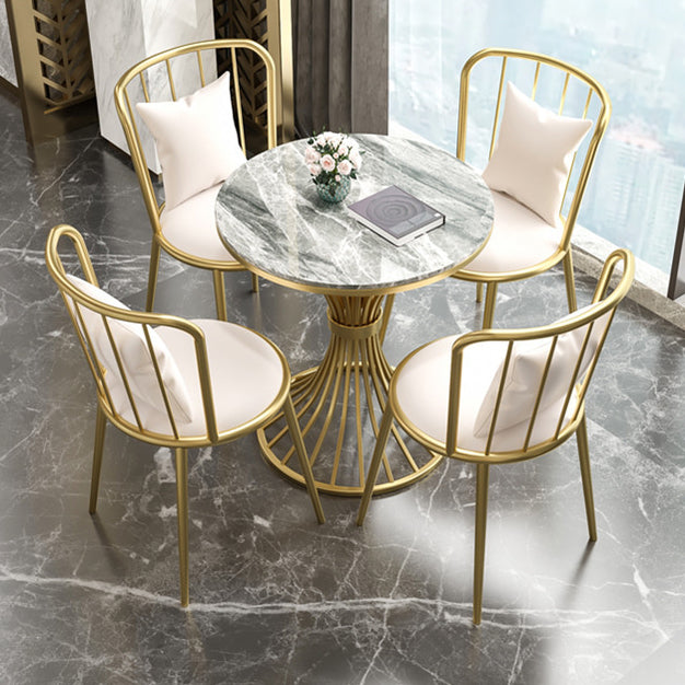 Sala da pranzo in cucina glam set con top in pietra sinterizzata e mobili da pranzo a base di metallo