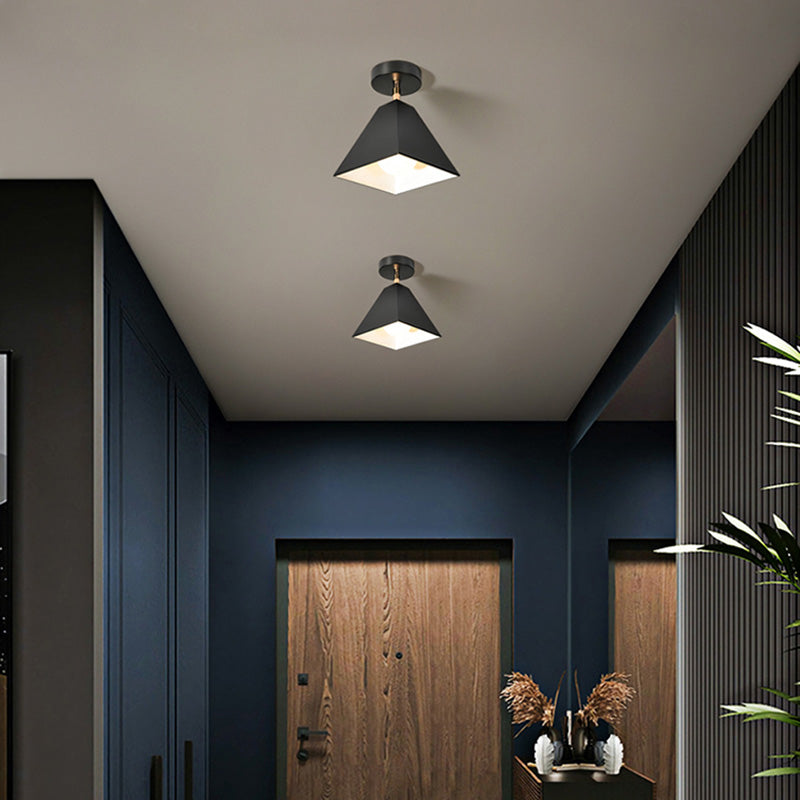 Plate-plafond de plafond nordique Light Macaron LED Plafond pour balcon du couloir