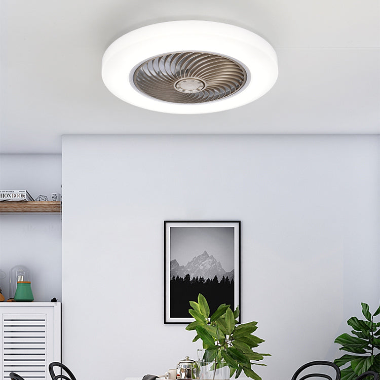 Ventiladores de techo LED blancos acrílicos en montura de lavado circular de hierro de estilo conciso moderno para dormitorio