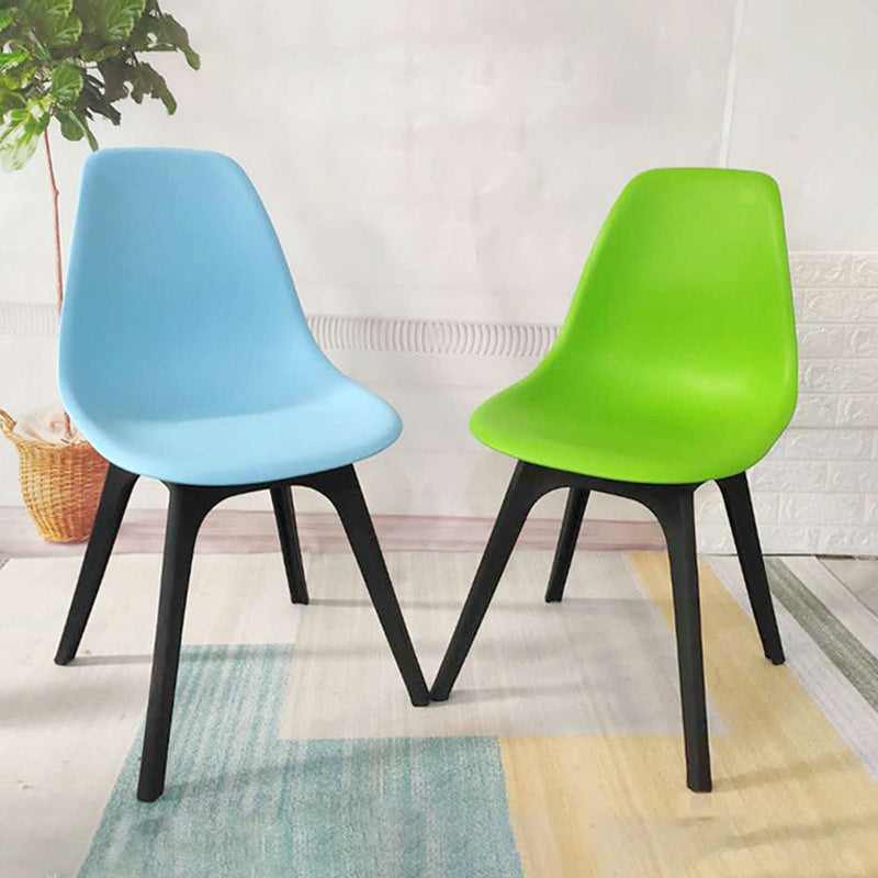 Contemporary Style Plastic Dining Chair Solid Back Dining Chair for Home