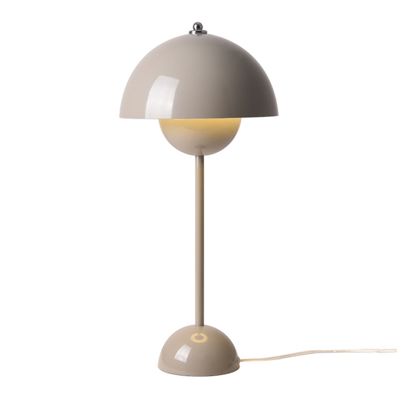 Lampe de table à teinte dôme macaron, lumière de table en métal avec un interrupteur marche / arrêt