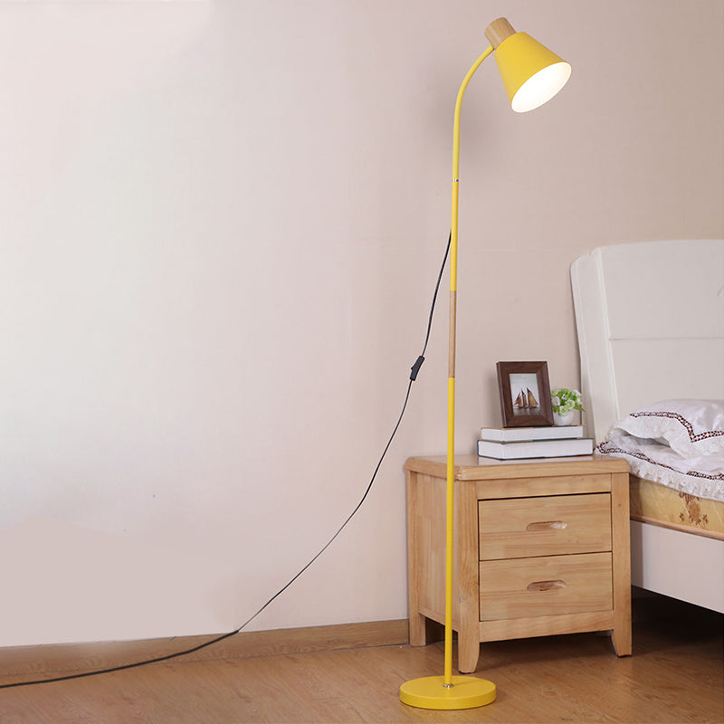 Conical woonkamer vloerlamp Metallic Minimalistisch sta-sta-licht met één bulb