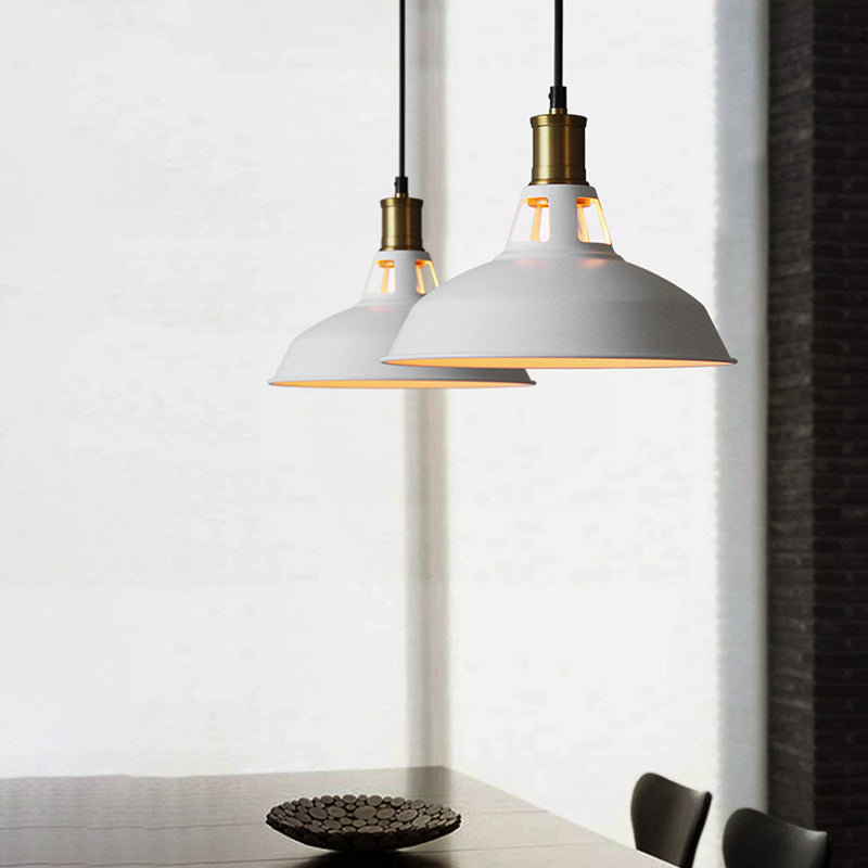 1 Light Barn Ceiling Pendant Creative Industrial Style Metal Pendant for Restaurant