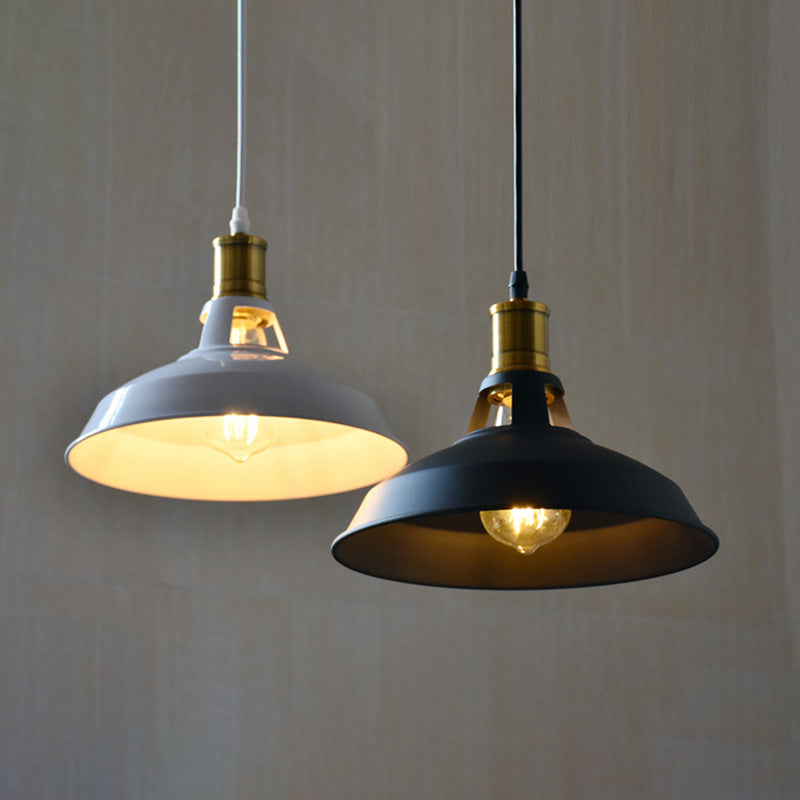 1 Light Barn Ceiling Pendant Creative Industrial Style Metal Pendant for Restaurant