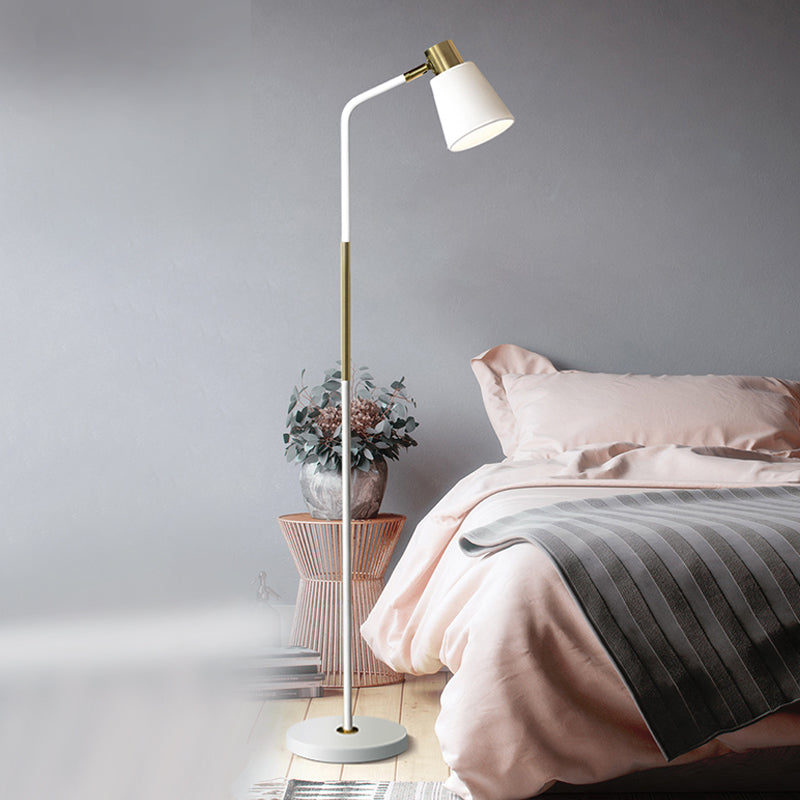 Macaron kleur taps toelopende vloerlamp Minimalistisch 1 lamp metalen vloerlicht voor woonkamer