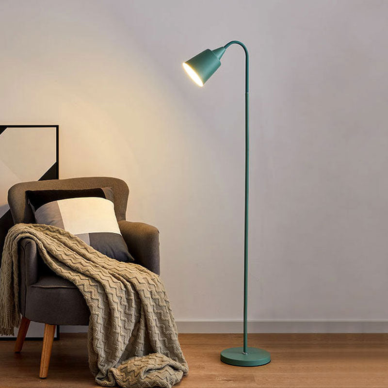 Groene conische schaduw vloer lamp macaron 1-bulb metaal staand licht met verstelbare arm