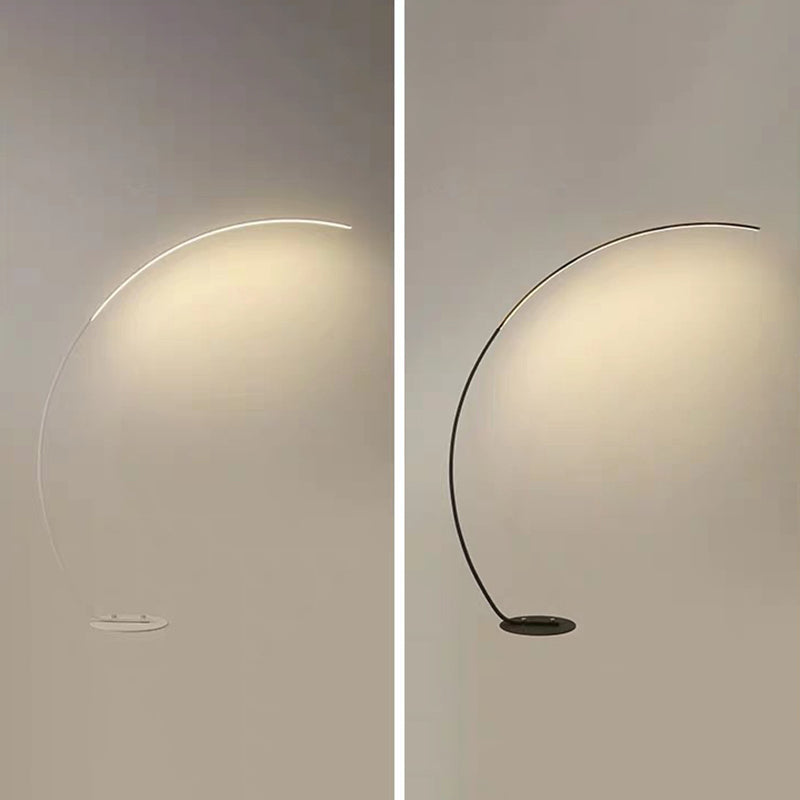 La lampe de poche de salon en forme de C métal minimaliste LED debout clair