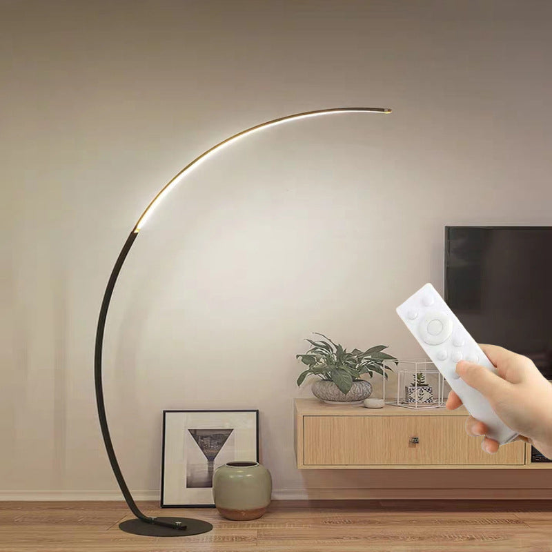 La lampe de poche de salon en forme de C métal minimaliste LED debout clair