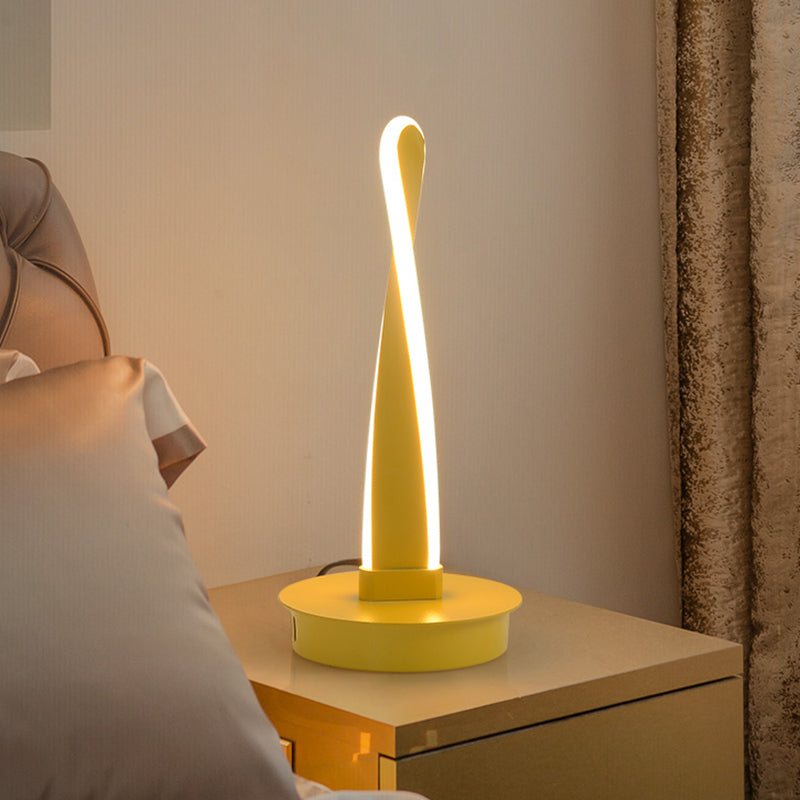 Acrylic Twisted Task Lighting Modern LED Night Table Lamp in Yellow/Black with Round Metal Base