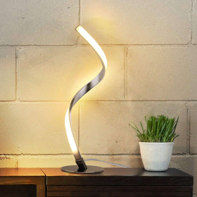 Metal Twisted Table Lamp, Long Bar Shade Linear Table Light for Bedroom