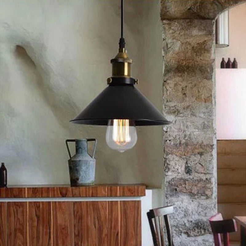 1-Light FLare Shade Pendant Industrial Style Hanging Ceiling Light in BLack