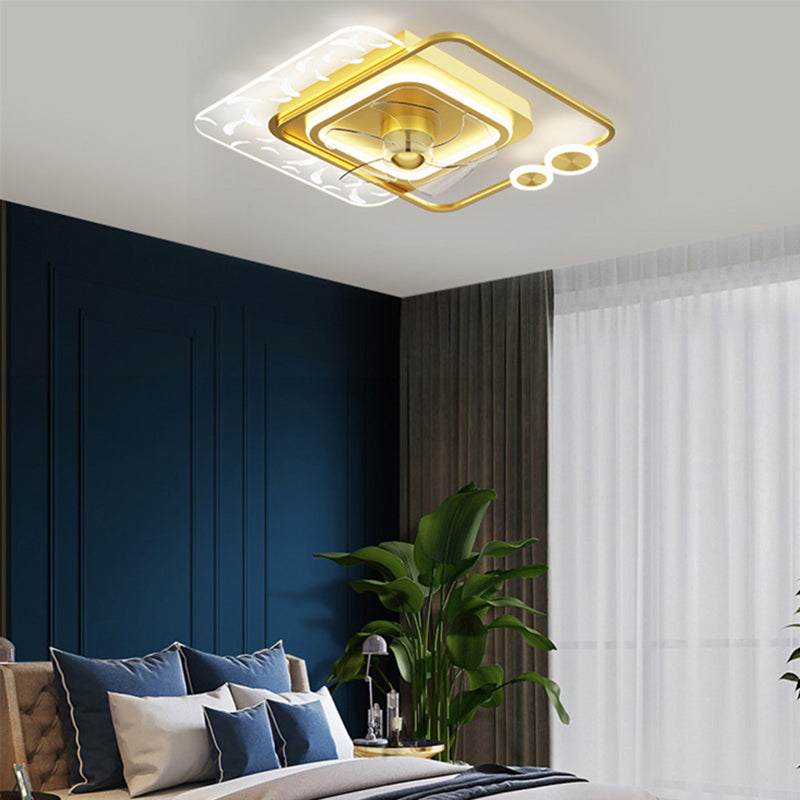 Éclair de ventilateur de plafond en plumes minimalistes