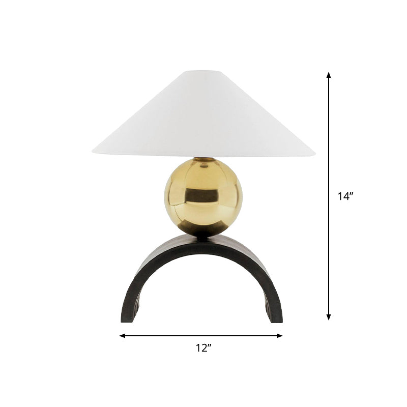 Global Metal Desk Light Moderniste 1 tête Gold Task Lighting avec Cone White Fabric Shade