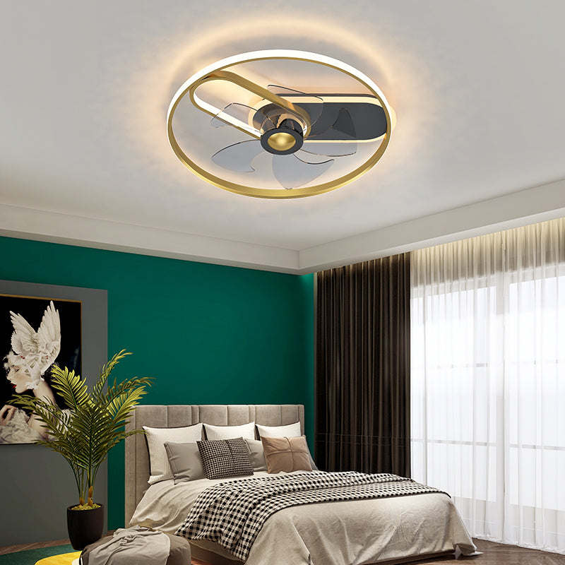 Ventilateur de plafond linéaire minimaliste Light Metallic Bedroom LED Semi Flush Mounted Light