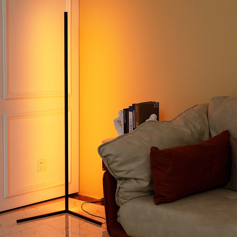 Modern Concise LED Floor Lamp Lacquered Aluminium Linear Floor Lamps with Silicone Shade