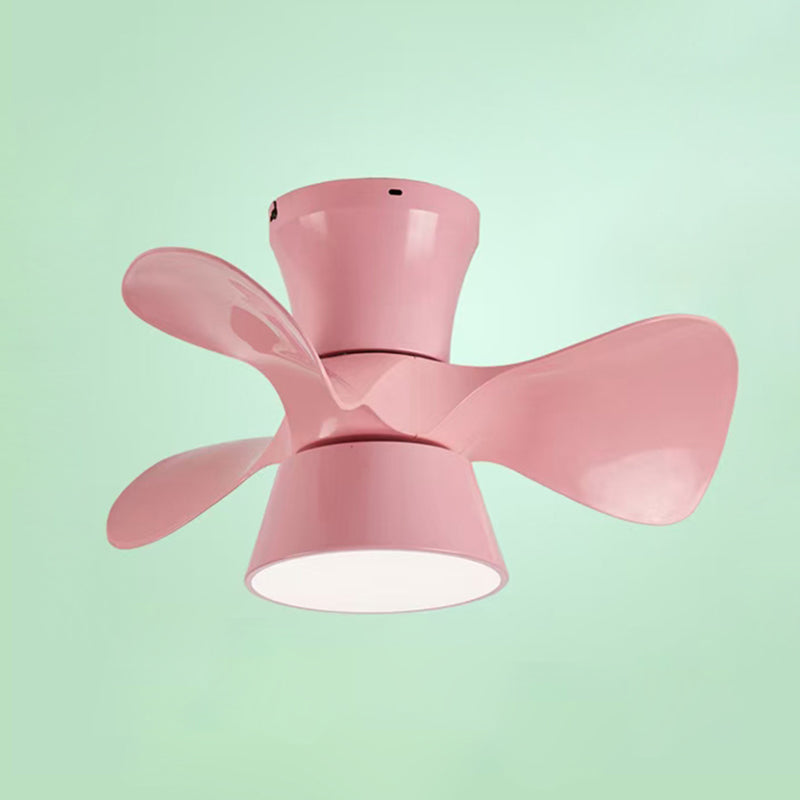 Ventilateur de plafond géométrique clair