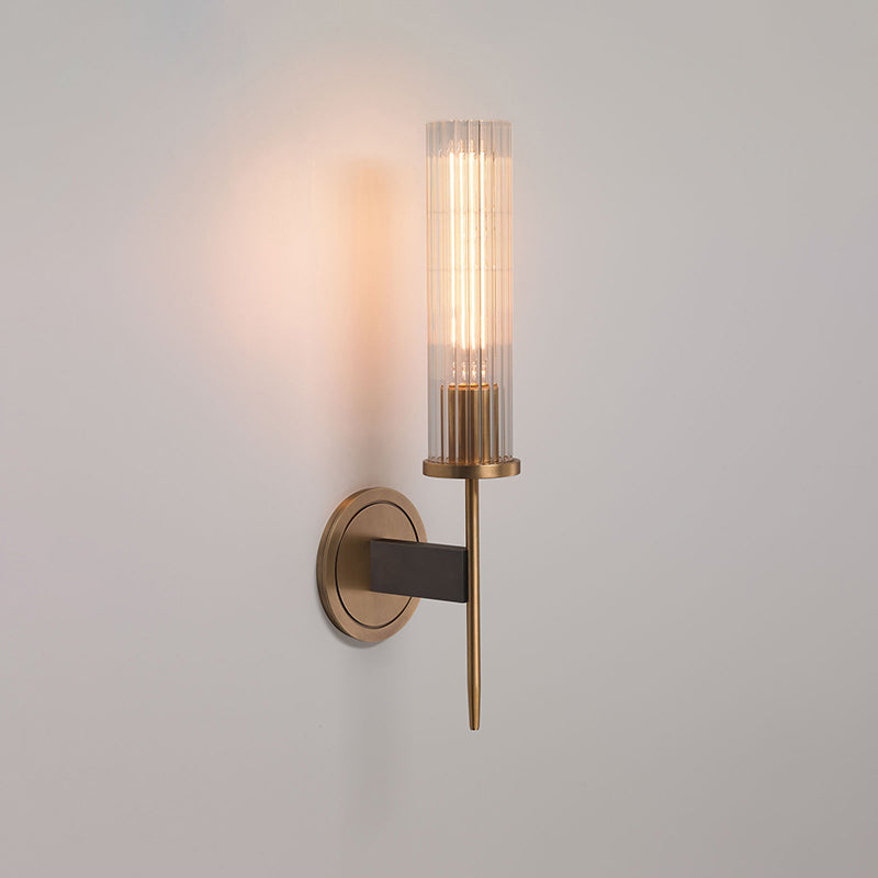 Forma de cilindro Lámpara de explosión de estilo nórdico Luz de pared de latón con sombra de vidrio acanalado prensado