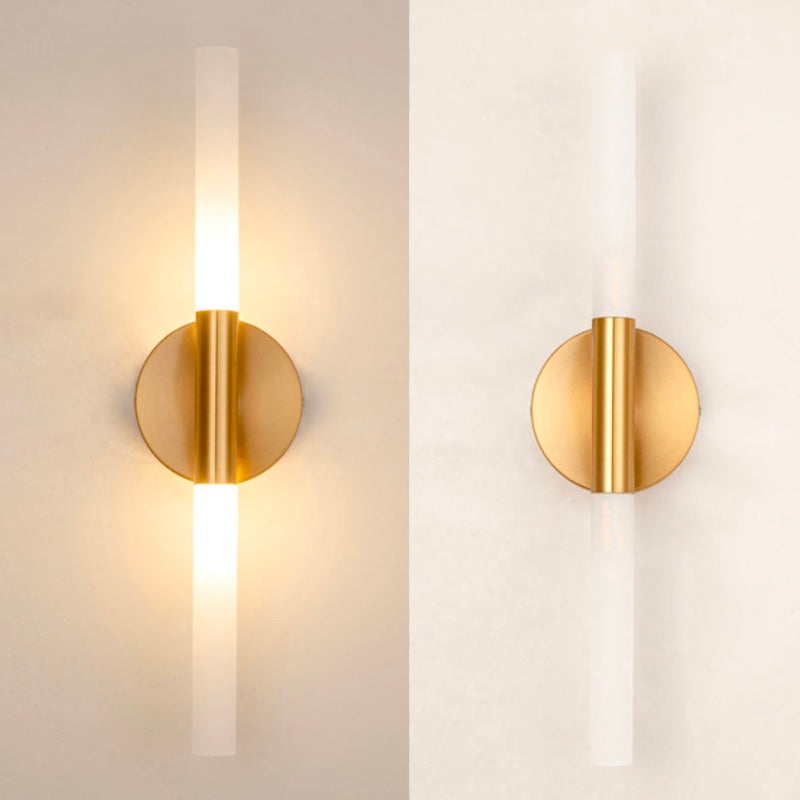 Lámpara de montaje de pared de 2 luces de forma de tira de estilo nórdico en oro para dormitorio