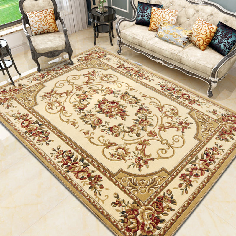 Antique Floral Design Carpet Polyester Indoor Rug Stain Resistant Area Carpet for Home Decoration