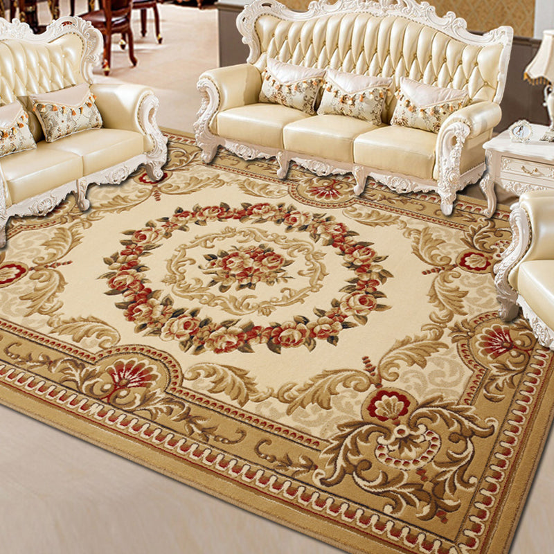 Antique Floral Design Carpet Polyester Indoor Rug Stain Resistant Area Carpet for Home Decoration